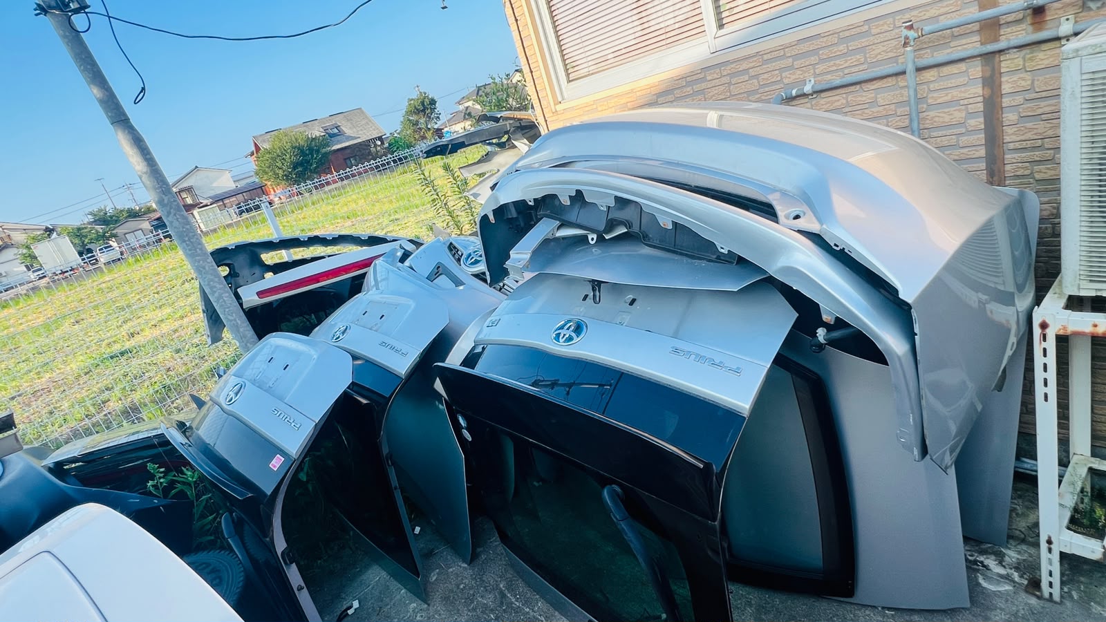 Bulk used Japanese auto parts packed for container export to Mongolia